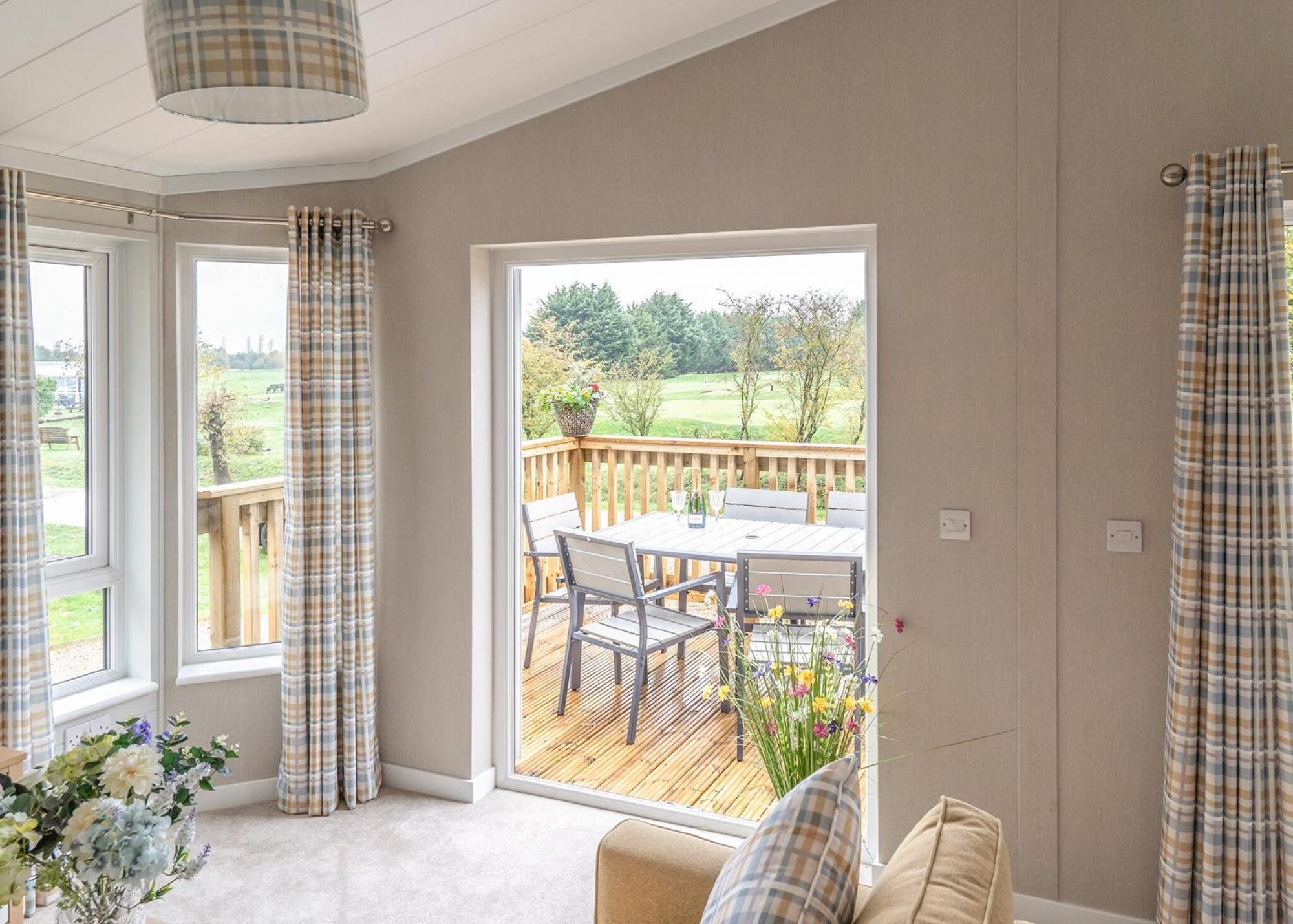 Hawthorn Glen Lodges Downham Market Bagian luar foto